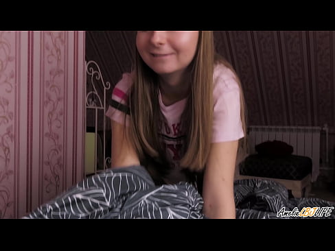 ❤️ Blondie Terda l-BFF tagħha Profondament u Gets Cum F'Ħalqha Porno f'mt.mailkassa.ru ﹏