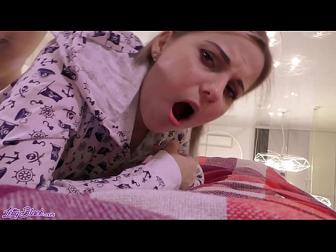 ❤️ Sexy mom tibla u sess pregistyle - cum mill-qrib Porno f'mt.mailkassa.ru ﹏